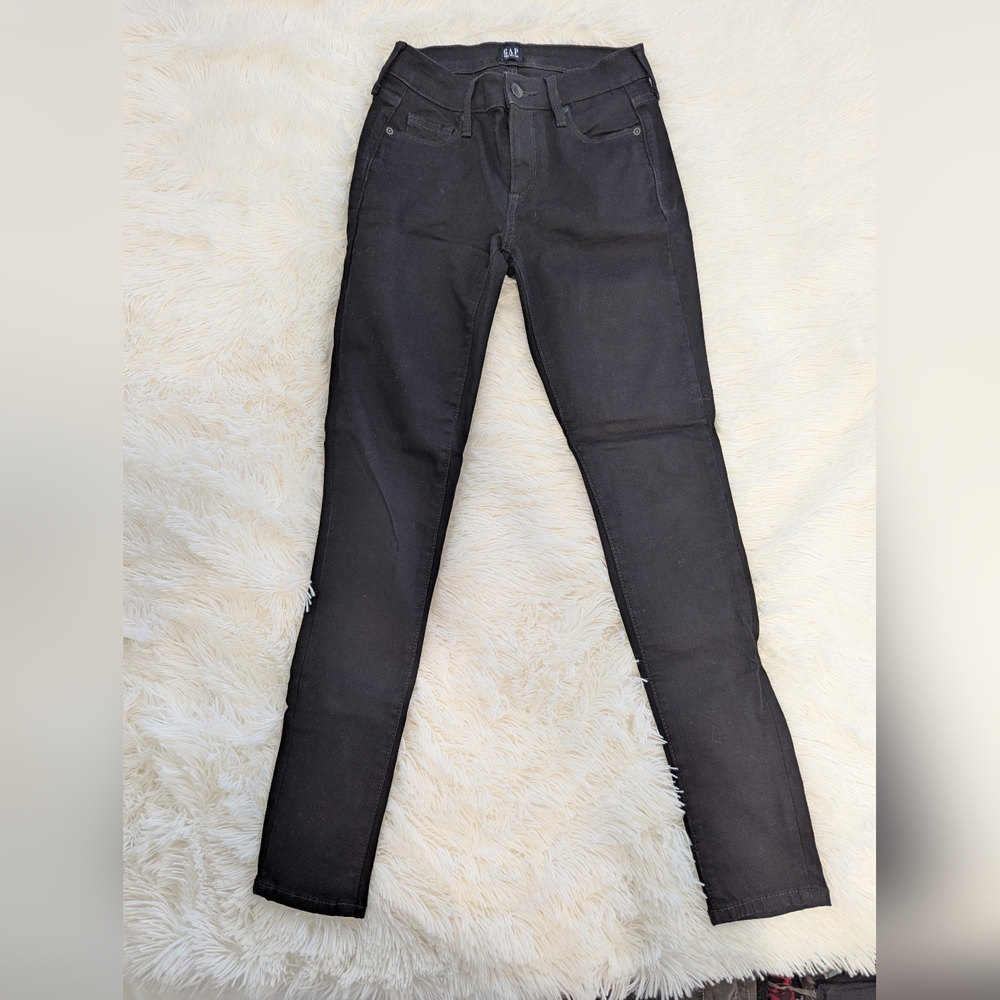 GAP Women's Black Skinny Jeans